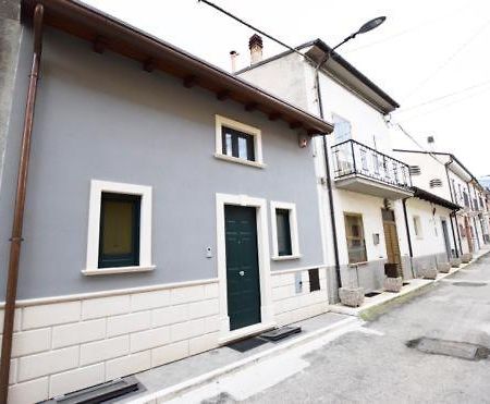 ...Ecche Se Dorme Bed & Breakfast Castelvecchio Subequo Luaran gambar